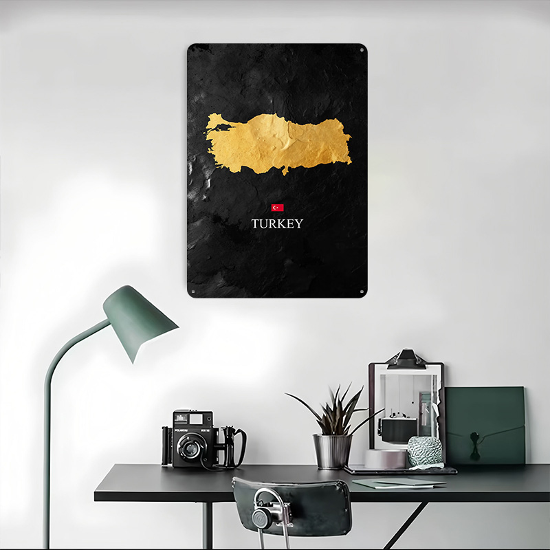 Golden Turkey Map on Black Bac - đánh giá và giá Background Retro Gaming
